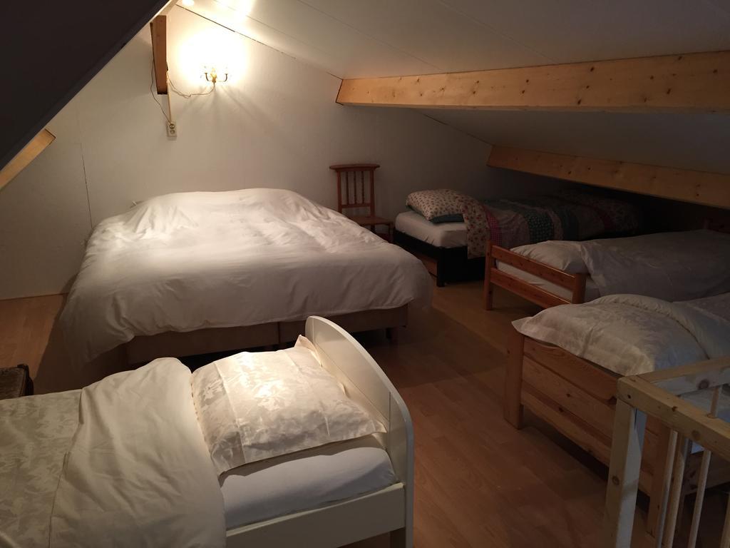 罗根凡麒麟住宿加早餐旅馆 马德 外观 照片